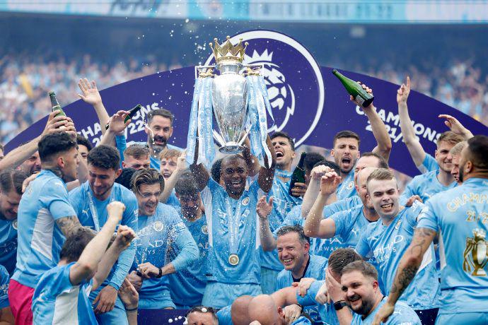 每体：博阿滕学期约十天，近距离学习弗里克在巴萨的工作方式