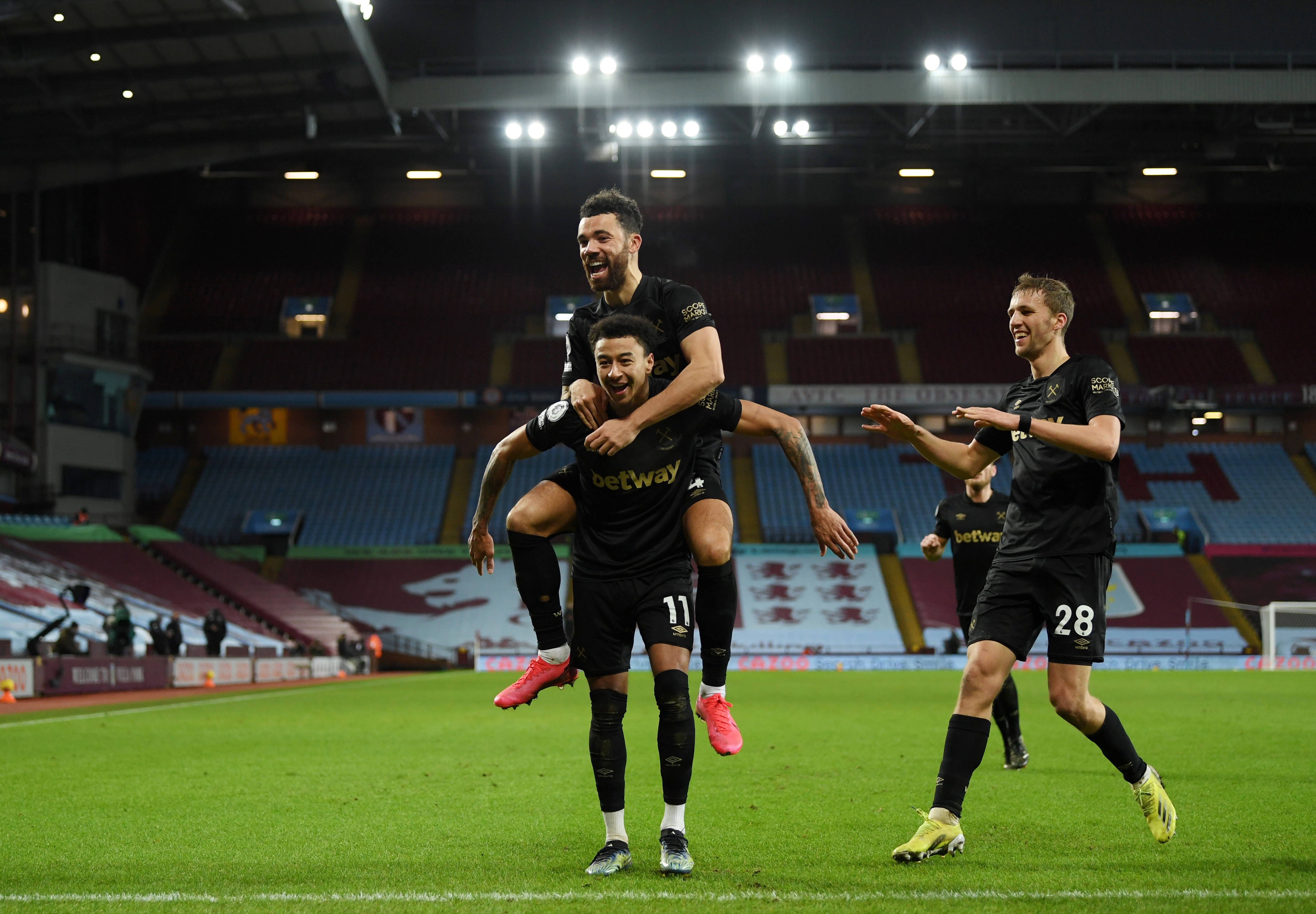 维金斯生涯第38次正负值低于-25，NBA同期历史最多