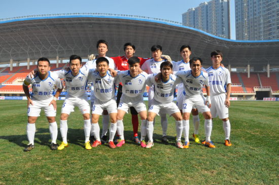 世体：施洛特贝克仍犹豫与多特续约，皇马与巴萨将争夺他