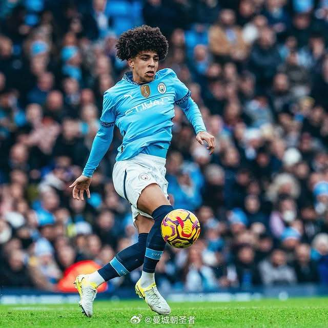 意甲媒体透露：米兰跟迈尼昂续约已达成口头协议，续约2年加一年选择权（意媒：AC米兰与迈尼昂口头敲定续约，合同2年并附带1年选项）