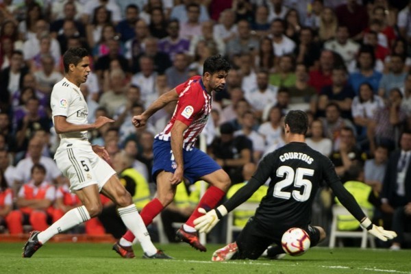 阿尔及利亚主帅：非洲杯与欧洲杯不同，有能力让国家再次骄傲（阿尔及利亚主帅：非洲杯不同于欧洲杯，我们有信心让国家再度自豪）